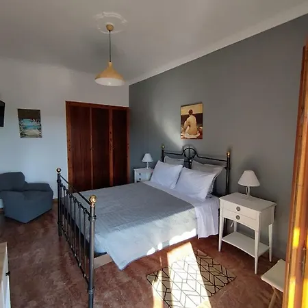 Teo & Niki アパート *