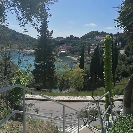 Teo & Niki アパート