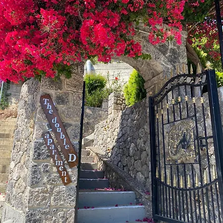 Teo & Niki Paleokastritsa